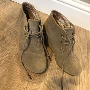 TOMS “Desert Wedge” lace up bootie